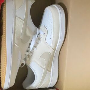 Nike Cream and White Low-Top Sneakers